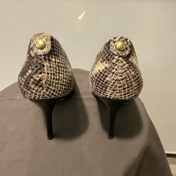 Michael Kors Snakeskin and Black Heels - Picture 4 of 5